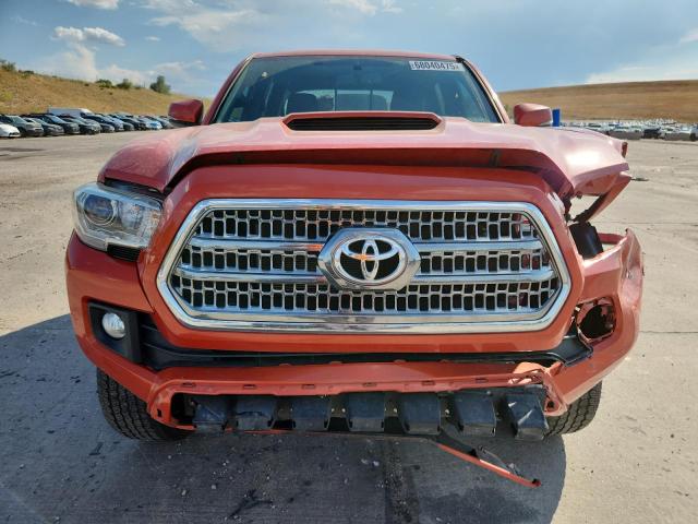 3TMCZ5AN1HM051977 - 2017 TOYOTA TACOMA DOUBLE CAB ORANGE photo 5