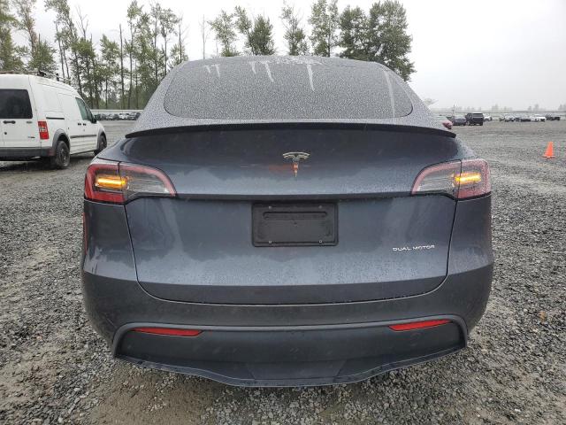 7SAYGDEE8PF762582 - 2023 TESLA MODEL Y Grau Foto 6