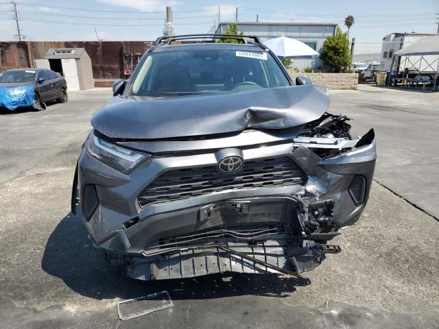 JTMW1RFV2PD102689 - 2023 TOYOTA RAV4 XLE 灰色 照片 5