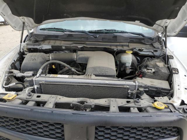 1C6RR6FG6JS100508 - 2018 RAM 1500 ST Белый фото 11