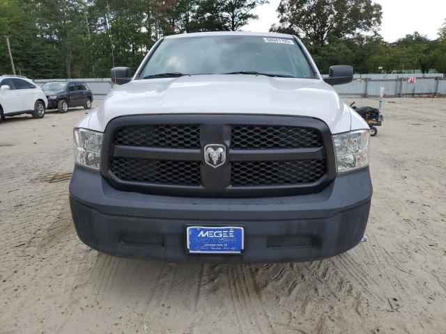 1C6RR6FG6JS100508 - 2018 RAM 1500 ST Белый фото 5