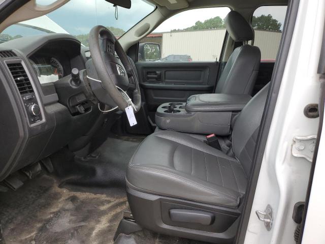 1C6RR6FG6JS100508 - 2018 RAM 1500 ST Белый фото 7