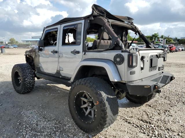 1C4HJWEG5GL153927 - 2016 JEEP WRANGLER U SAHARA SILVER photo 2