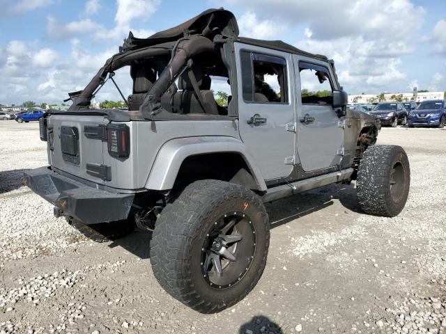 1C4HJWEG5GL153927 - 2016 JEEP WRANGLER U SAHARA SILVER photo 3