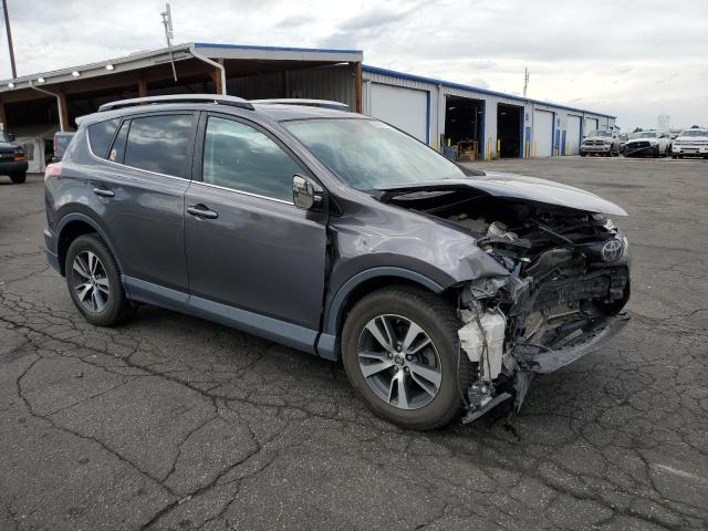 2T3RFREV4HW544667 - 2017 TOYOTA RAV4 XLE GRAY photo 4