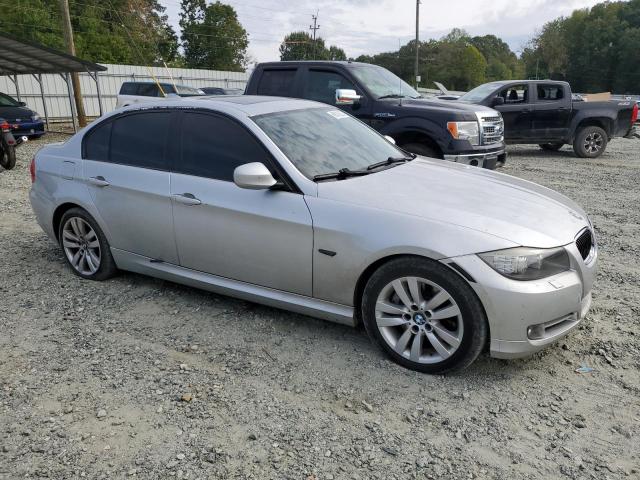 WBAPL33519A407098 - 2009 BMW 335 XI SILVER photo 4