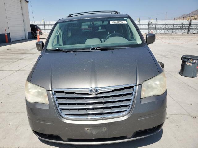 2A4RR5D13AR351922 - 2010 CHRYSLER TOWN & COU TOURING GRAY photo 5