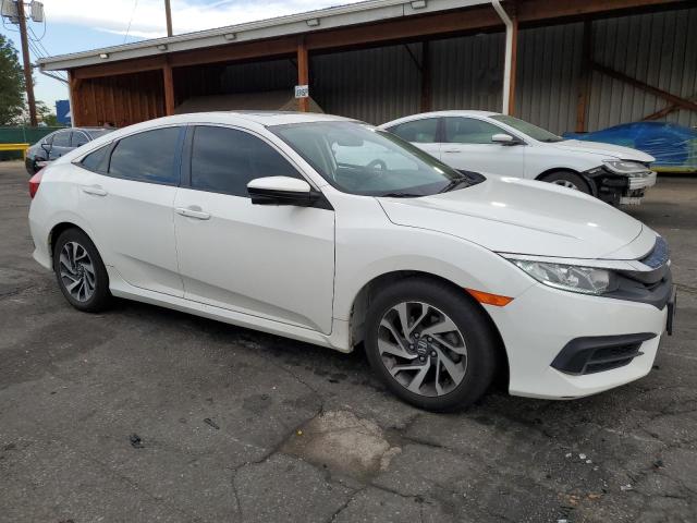 19XFC2F77GE237636 - 2016 HONDA CIVIC EX WHITE photo 4