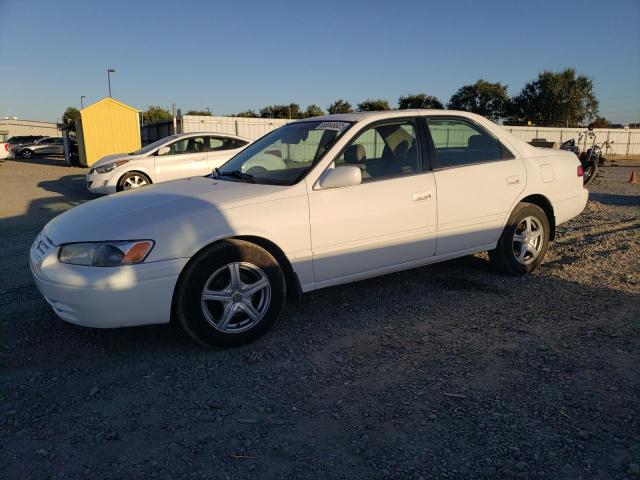 1997 TOYOTA CAMRY CE, 