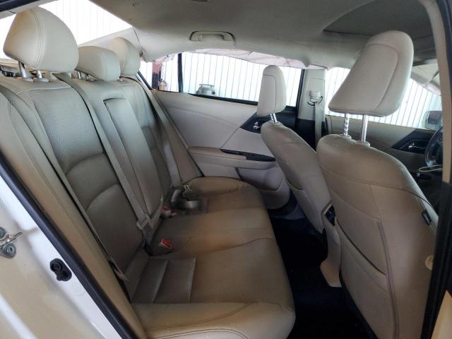 1HGCR3F93HA036122 - 2017 HONDA ACCORD TOURING WHITE photo 10