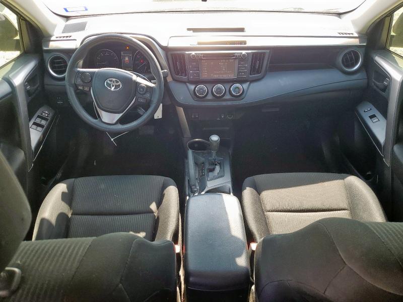 JTMZFREV9HJ144294 - 2017 TOYOTA RAV4 LE رمادي صورة 8
