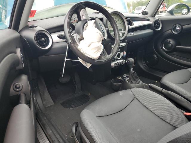 WMWMF3C59ATZ24118 - 2010 MINI COOPER BLUE photo 8