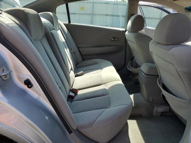 1N4AL11DX3C333043 - 2003 NISSAN ALTIMA BASE SILVER photo 10
