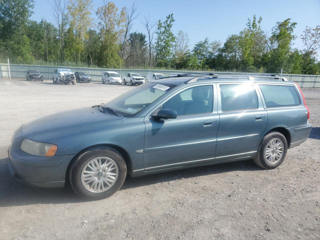 2005 VOLVO V70, 