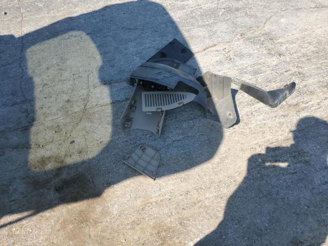 KNMAT2MV4FP566613 - 2015 NISSAN ROGUE S 白色 照片 13