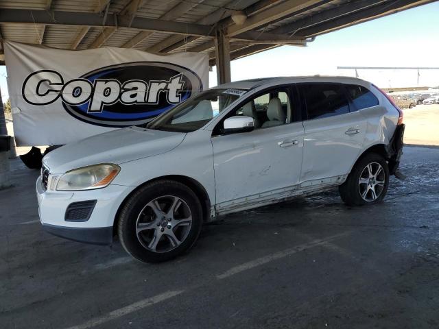 2011 VOLVO XC60 T6, 