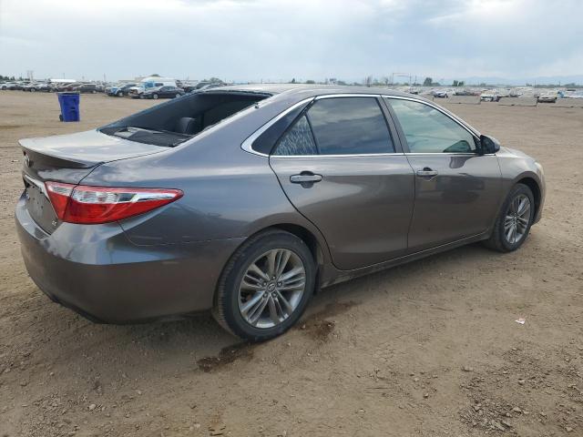 4T1BF1FK2GU220812 - 2016 TOYOTA CAMRY LE GRAY photo 3