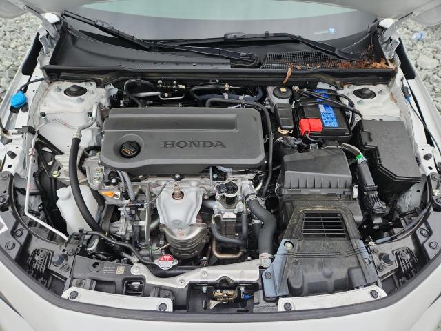 19XFL2H85SE001372 - 2025 HONDA CIVIC SPORT WHITE photo 11