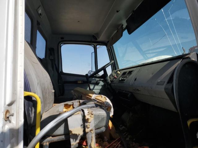 1FUYTMCB6TL550104 - 1996 FREIGHTLINER UNKNOWN FL112 WHITE photo 5