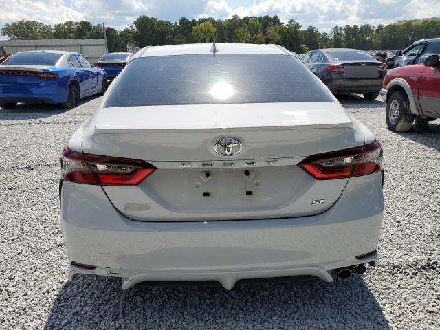4T1T11AK4PU148554 - 2023 TOYOTA CAMRY SE NIGHT SHADE WHITE photo 6