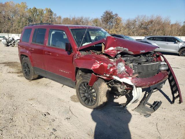 1C4NJRFB3GD733162 - 2016 JEEP PATRIOT LATITUDE RED photo 4