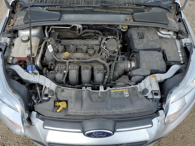 1FAHP3F28CL300371 - 2012 FORD FOCUS SE SILVER photo 11