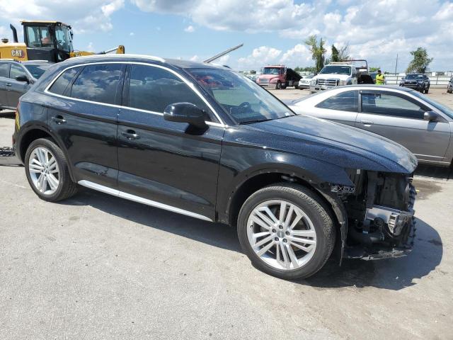 WA1CNBFY0J2186128 - 2018 AUDI Q5 PRESTIGE BLACK photo 4