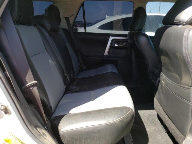 JTEMU5JR1M5900832 - 2021 TOYOTA 4RUNNER SR5/SR5 PREMIUM 白色 照片 11