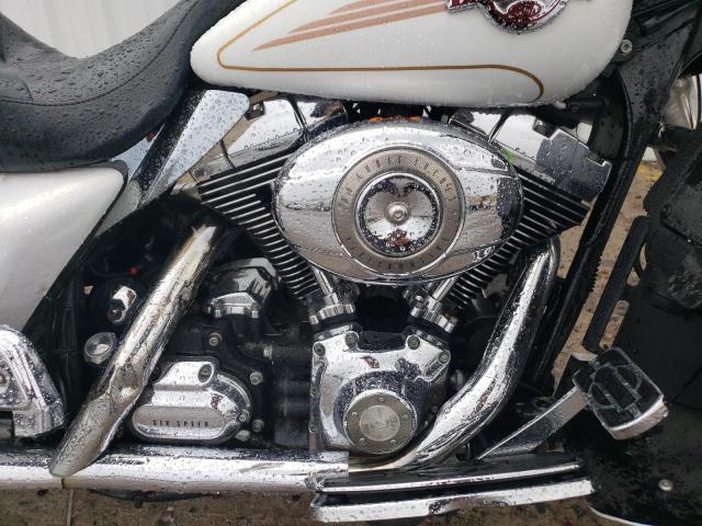 1HD1FC4157Y643784 - 2007 HARLEY-DAVIDSON FLHTCUI 白色 照片 7