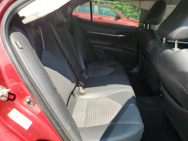 4T1B11HK4JU602603 - 2018 TOYOTA CAMRY L RED photo 10