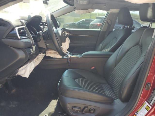 4T1B11HK4JU602603 - 2018 TOYOTA CAMRY L RED photo 7