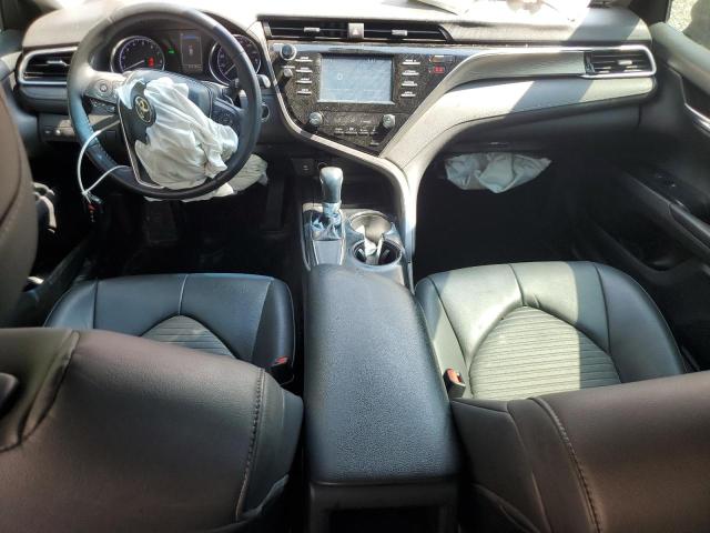 4T1B11HK4JU602603 - 2018 TOYOTA CAMRY L RED photo 8