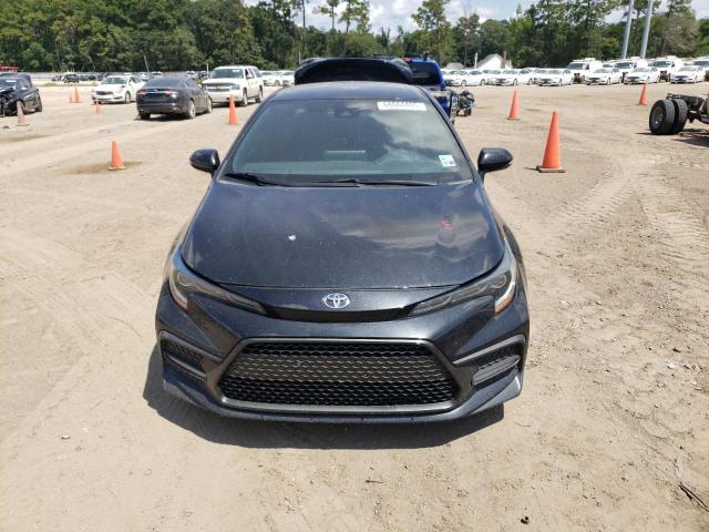 5YFP4RCE1LP014076 - 2020 TOYOTA COROLLA SE BLACK photo 5
