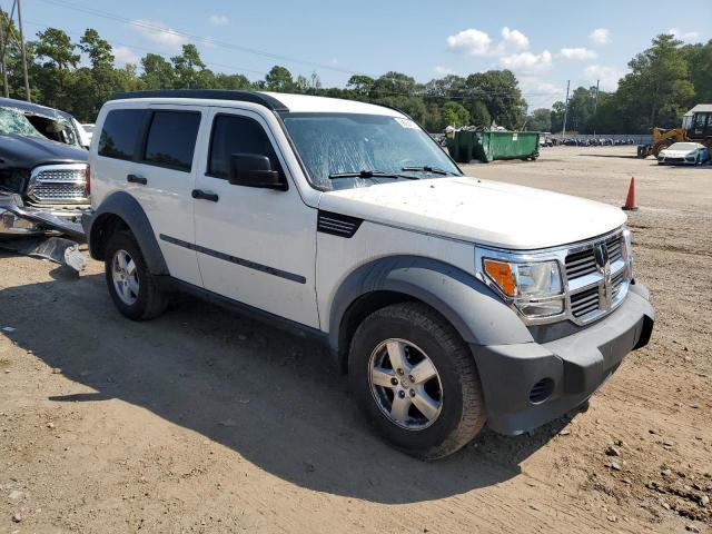 1D8GT28K37W735877 - 2007 DODGE NITRO SXT WHITE photo 4