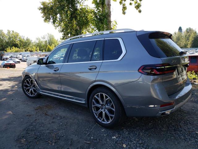 5UX23EM04R9S18232 - 2024 BMW X7 XDRIVE40I GRAY photo 2