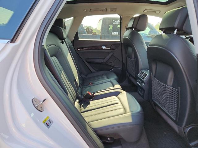 WA1BNAFY8K2056086 - 2019 AUDI Q5 PREMIUM PLUS WHITE photo 11