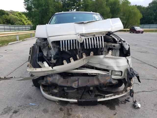 5LMFU28506LJ19063 - 2006 LINCOLN NAVIGATOR WHITE photo 5