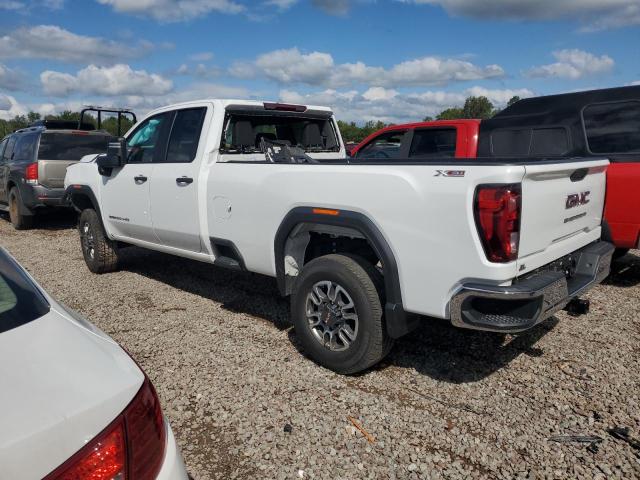 1GT59SE70NF317424 - 2022 GMC SIERRA K3500 WHITE photo 2