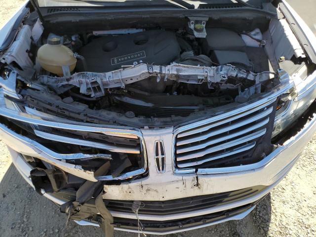 5LMCJ2C97HUL22437 - 2017 LINCOLN MKC SELECT أبيض صورة 12