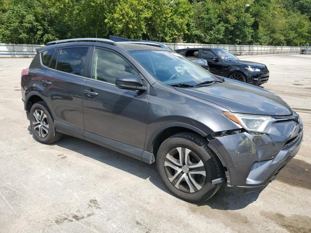JTMBFREV6HJ106118 - 2017 TOYOTA RAV4 LE 灰色 照片 4