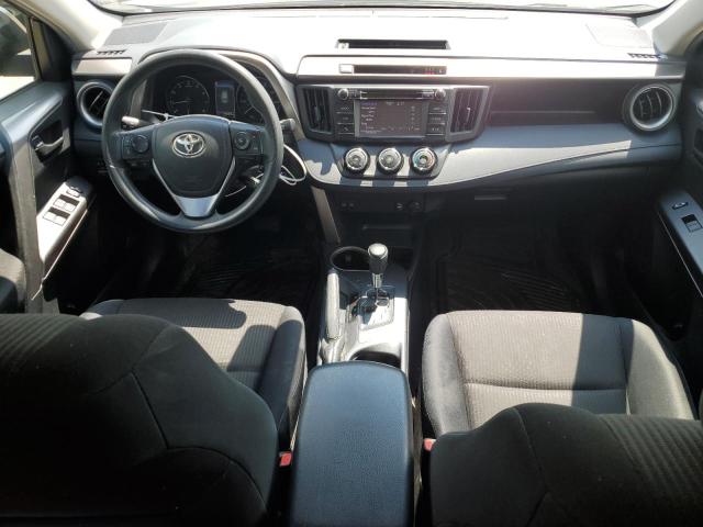 JTMBFREV6HJ106118 - 2017 TOYOTA RAV4 LE 灰色 照片 8