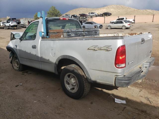 1FTRF18W32NB25004 - 2002 FORD F150 RC SILVER photo 2