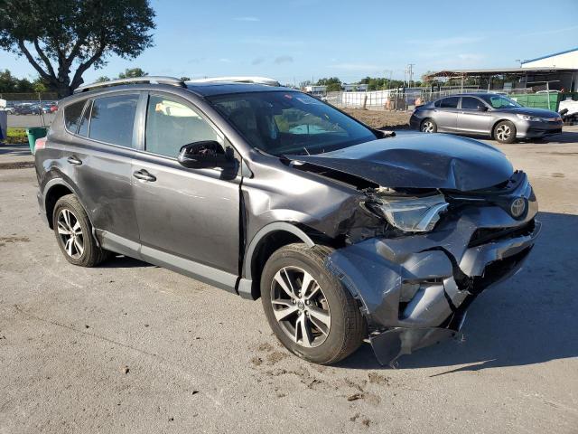 JTMWFREV9HJ103960 - 2017 TOYOTA RAV4 XLE GRAY photo 4