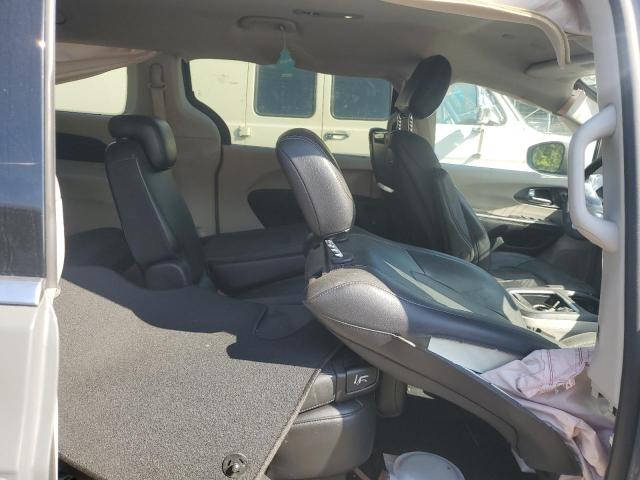 2C4RC1BG4NR123960 - 2022 CHRYSLER PACIFICA TOURING L GRAY photo 11