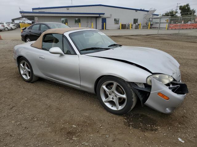 JM1NB353210203154 - 2001 MAZDA MX-5 MIATA BASE SILVER photo 4