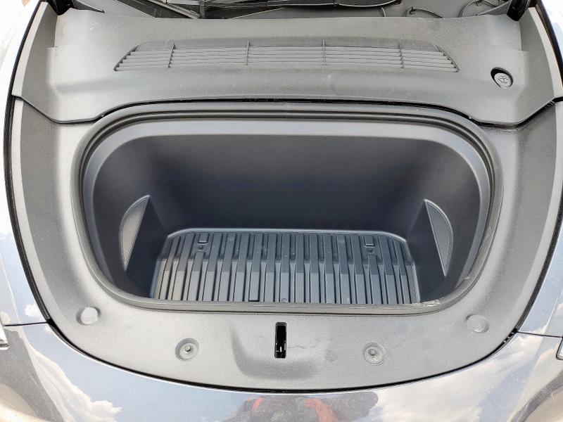 7SAYGDEE9SA351696 - 2025 TESLA MODEL Y GRAY photo 11