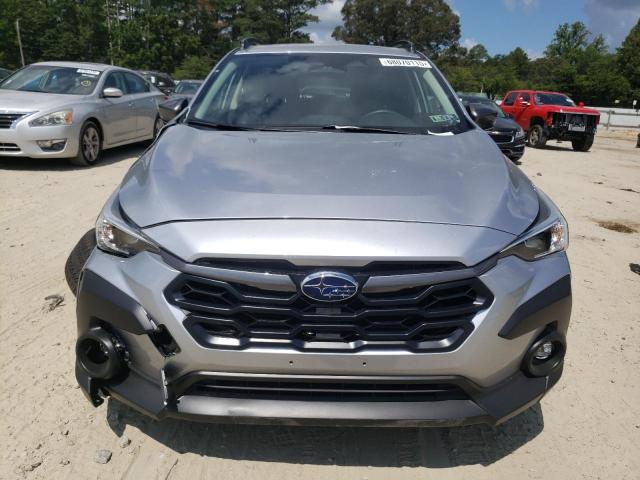 JF2GUHDC7S8241162 - 2025 SUBARU CROSSTREK PREMIUM 银色 照片 5