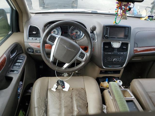 2C4RC1CG2DR535274 - 2013 CHRYSLER TOWN & COU TOURING L WHITE photo 8