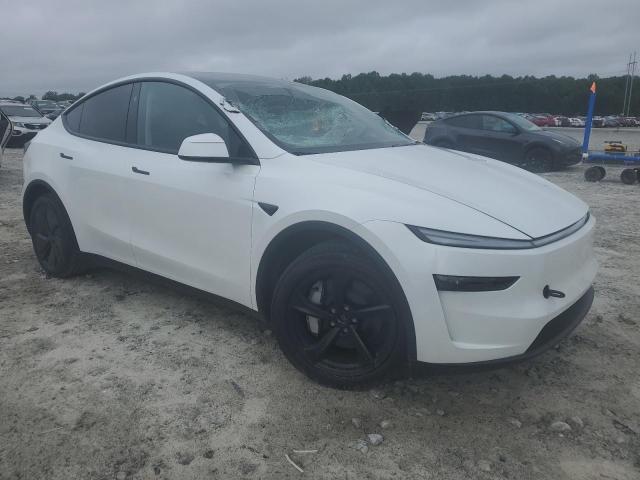 7SAYGDEE6TA384818 - 2026 TESLA MODEL Y WHITE photo 4