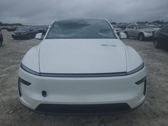 7SAYGDEE6TA384818 - 2026 TESLA MODEL Y WHITE photo 5